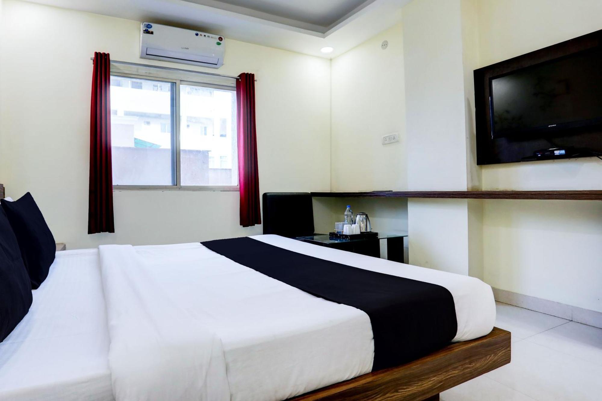 Super Townhouse Hoshangabad Road Near Aashima Mall Samarda Kaliāsot Exterior foto